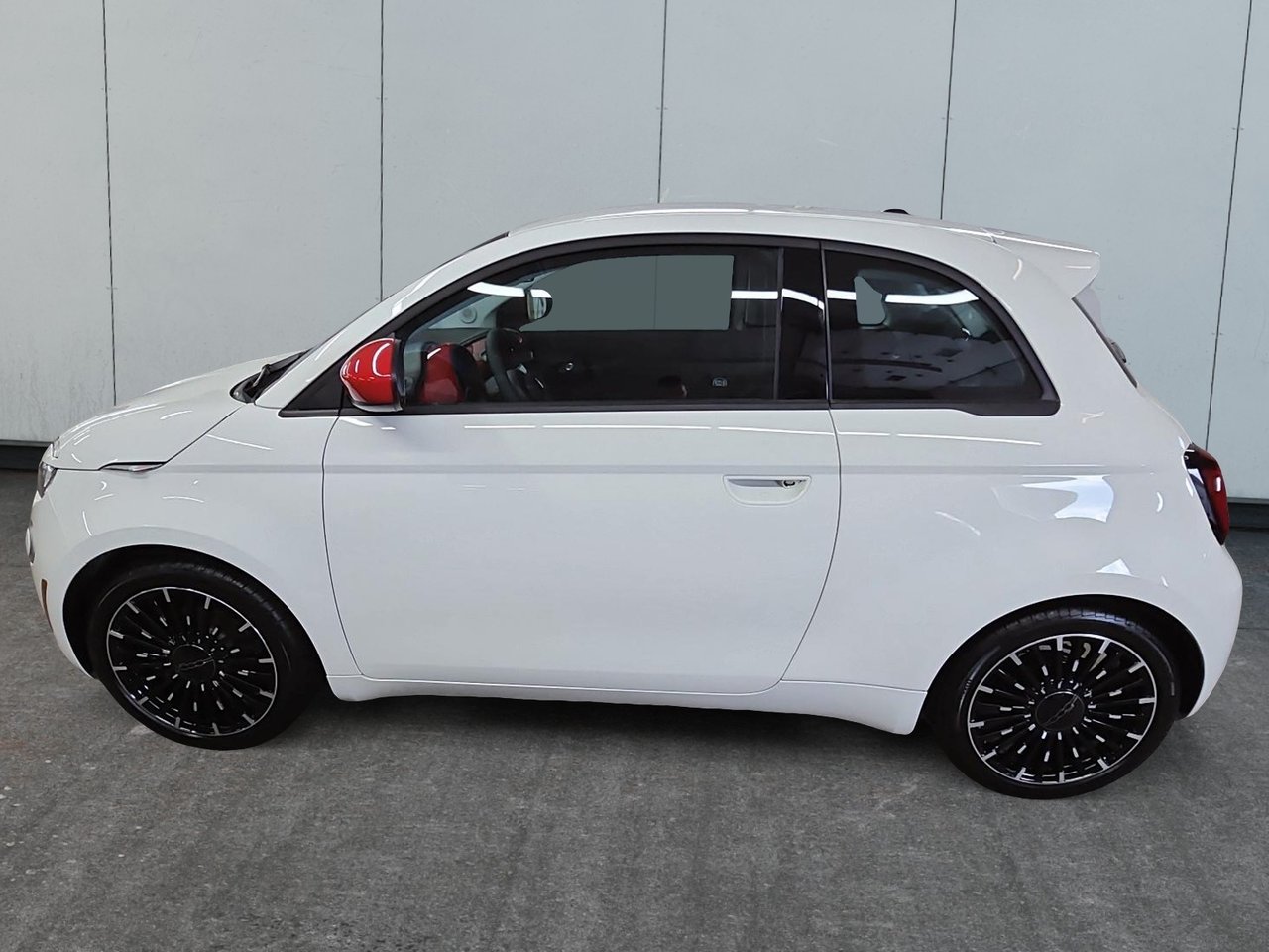 Fiat 500e (RED) EDITION // 100% ELECTRIQUE 2025-4