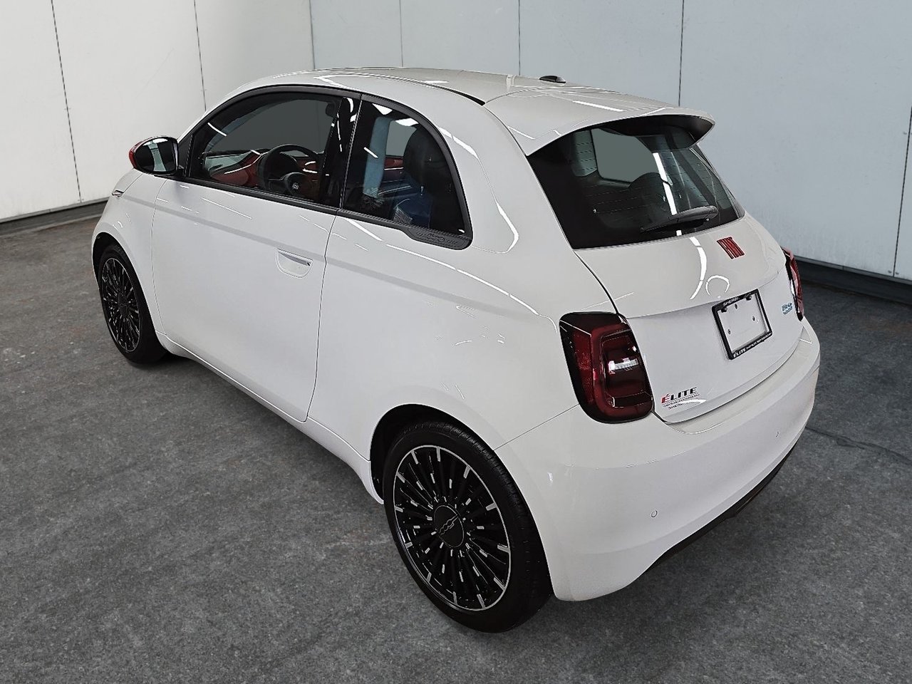 Fiat 500e (RED) EDITION // 100% ELECTRIQUE 2025-3