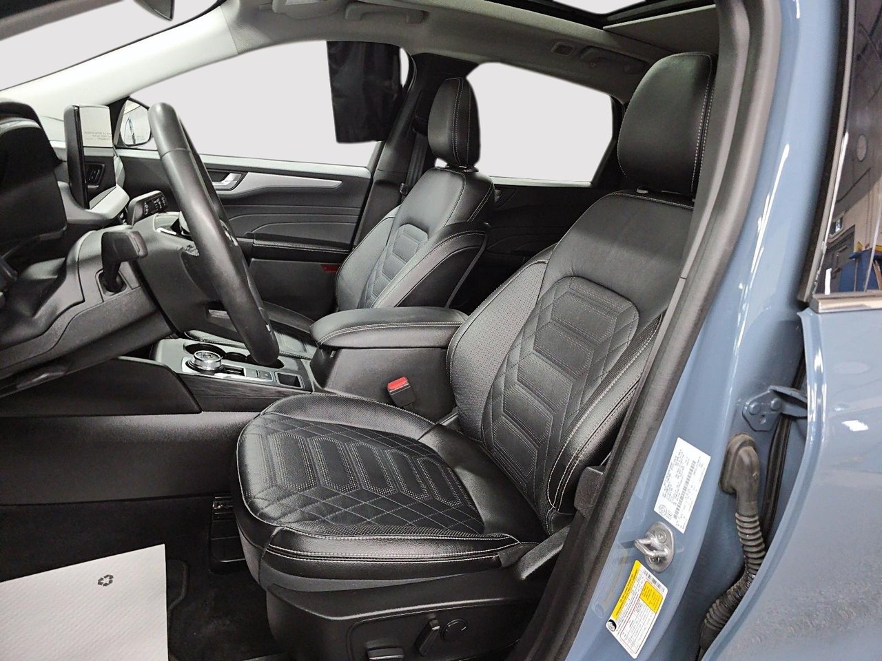 Ford Escape PREMIUM // HYBRIDE // BRANCHABLE 2023-8