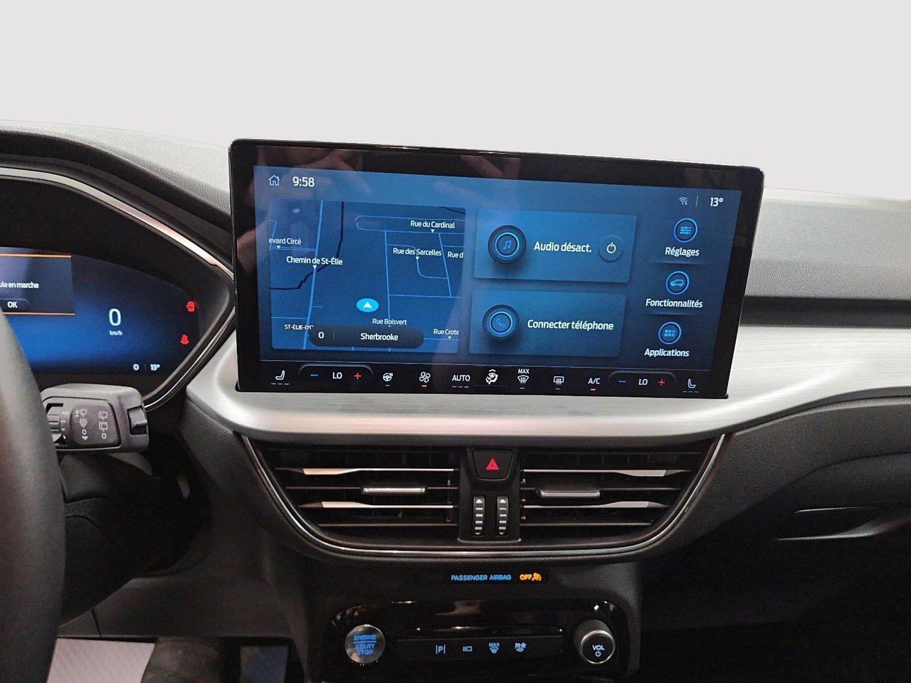 Ford Escape PREMIUM // HYBRIDE // BRANCHABLE 2023-17