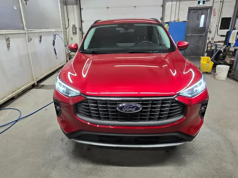 2024 Ford Escape PHEV // ESCAPE // FORD-1