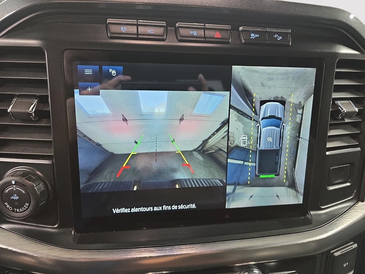 Ford F-150 LARIAT // 3.5 HYBRID // FX4 2022-17