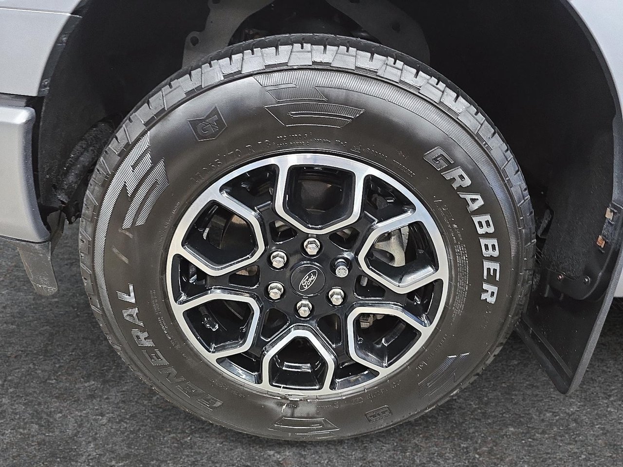 Ford F-150 LARIAT // 3.5 HYBRID // FX4 2022-6