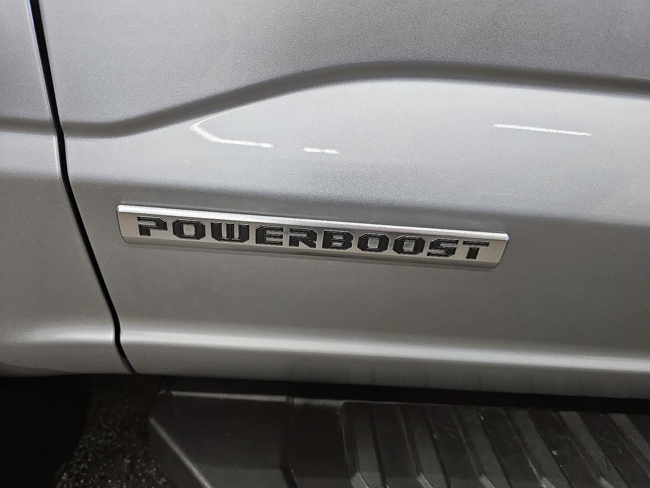 Ford F-150 LARIAT // 3.5 HYBRID // FX4 2022-5