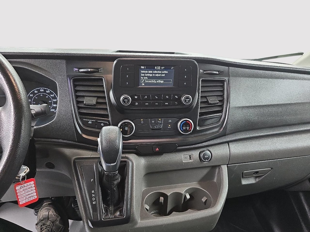 Ford Transit Cargo Van TRANSIT // CARGO 2023-18