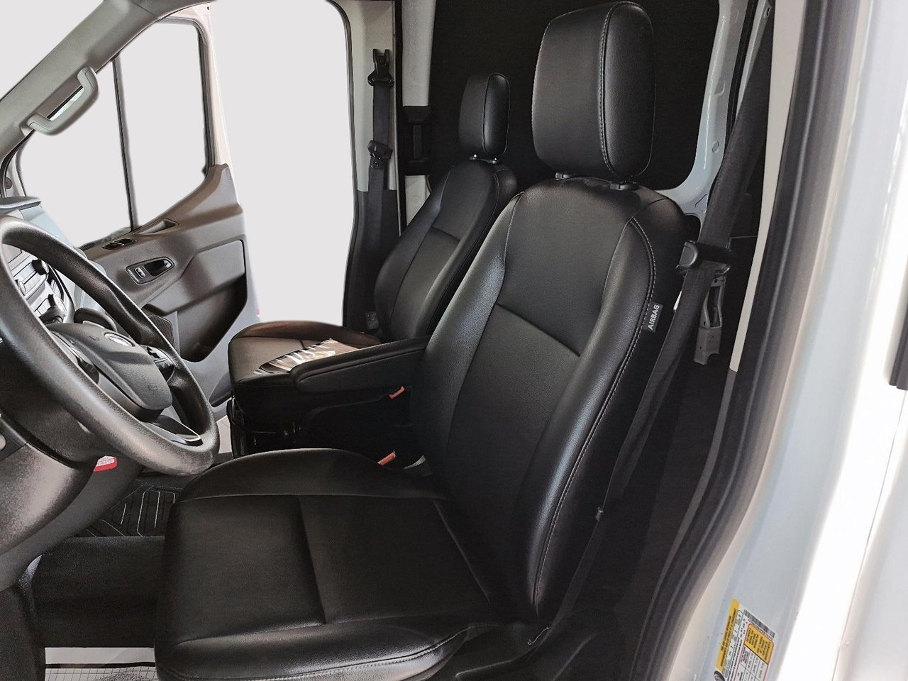 2023 Ford Transit Cargo Van T-250 // CARGO VAN // 148''-8