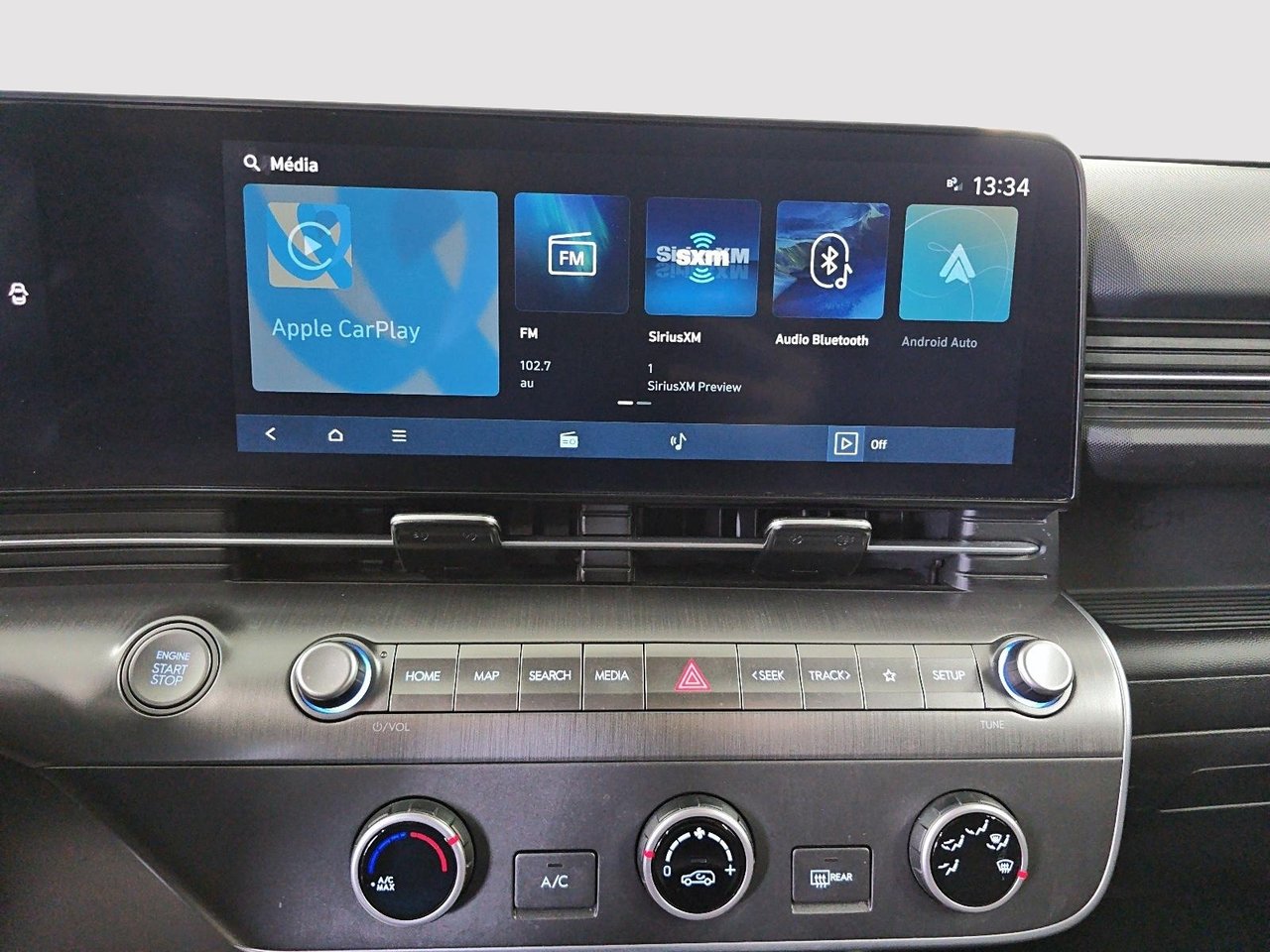 Hyundai Kona PREFERRED // SEL // AWD 2024-17