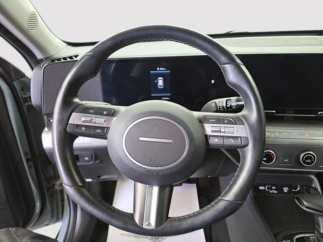 Hyundai Kona PREFERRED // SEL // AWD 2024-11