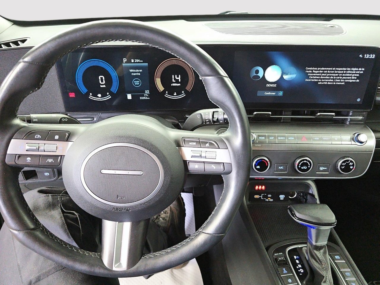 Hyundai Kona PREFERRED // SEL // AWD 2024-13