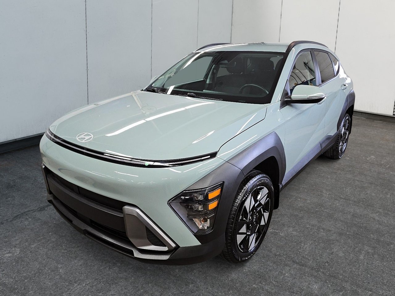 Hyundai Kona PREFERRED // SEL // AWD 2024-0