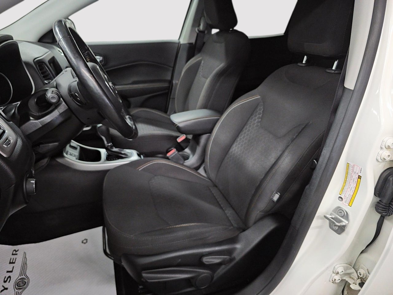 2021 Jeep Compass JEEP // SPORT // COMPASS-8