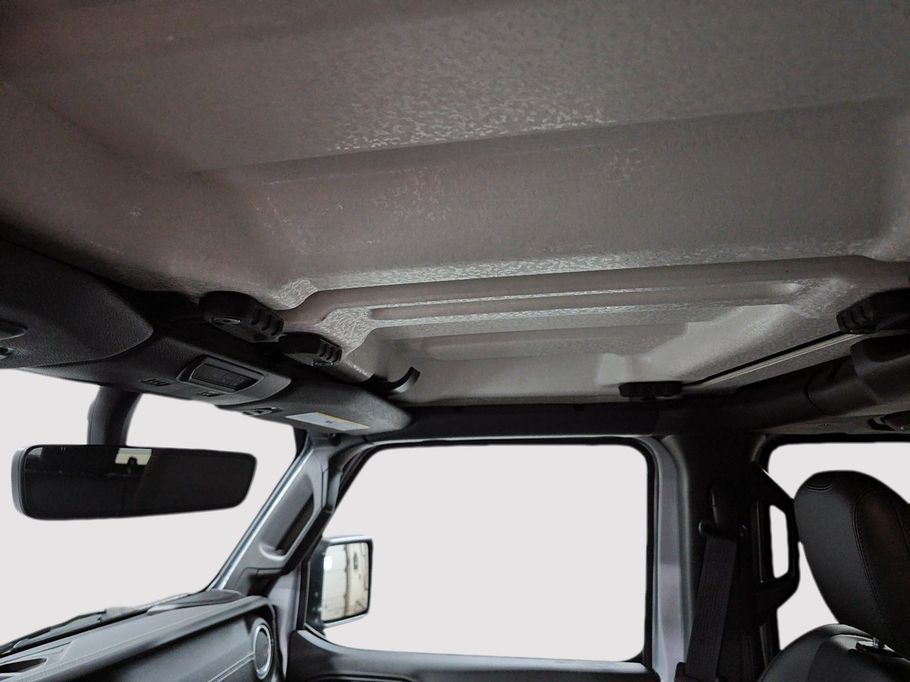 Jeep Gladiator OVERLAND // 4RM // V6 PENTASTAR 2023-17