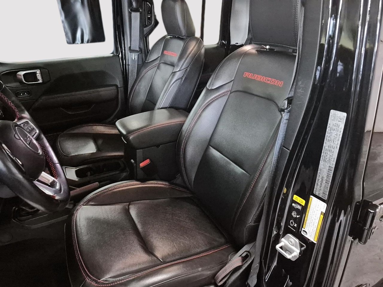 Jeep Gladiator RUBICON 4X4 // SIÈGES ET VOLANT CHAUFFANTS 2023-7