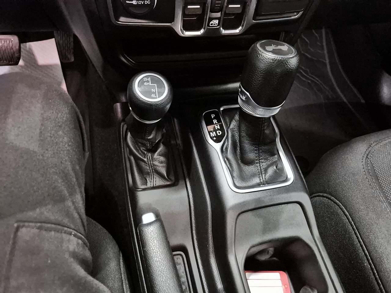 2023 Jeep Wrangler 4-Door WILLYS-13