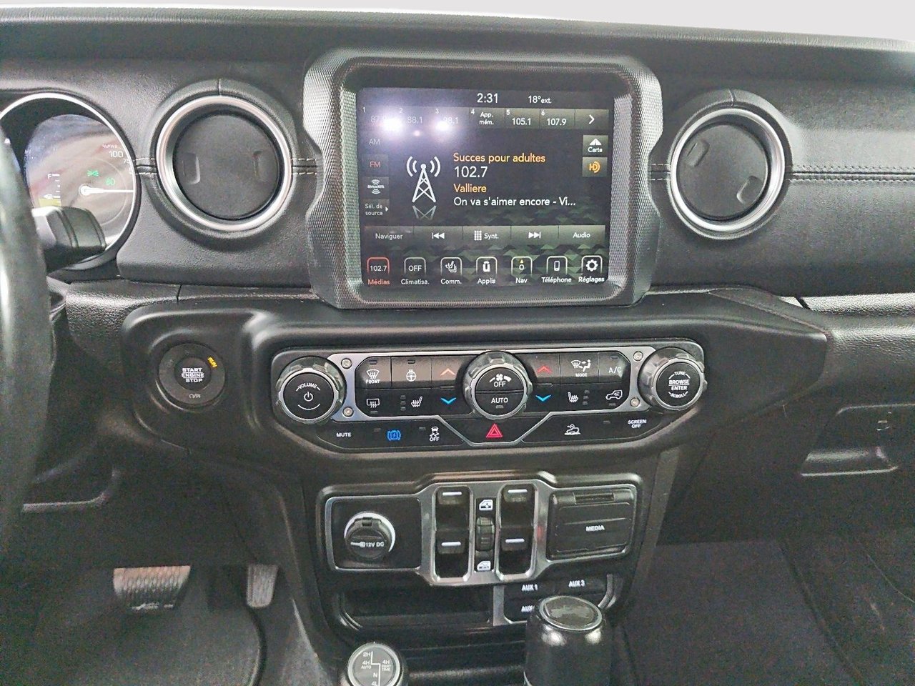 2022 Jeep Wrangler 4xe Unlimited Sahara DEUX TOITS INCLUS-18