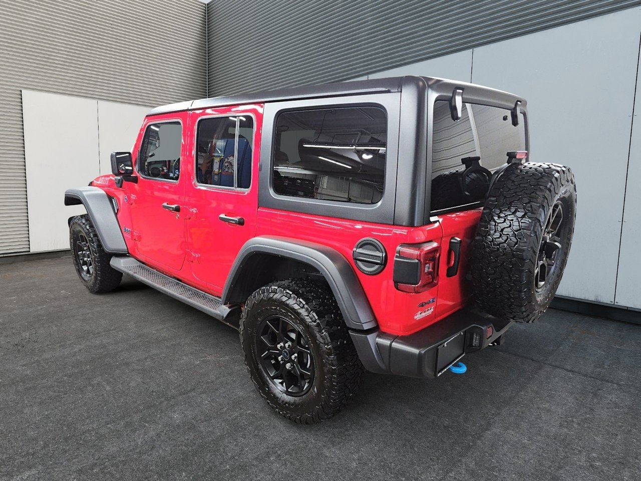 2024 Jeep Wrangler 4xe WILLYS 4XE 4X4 // TEMPS FROIDS-3