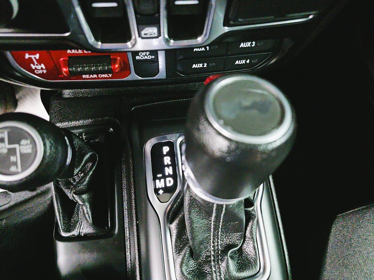 2024 Jeep Wrangler 4xe WILLYS 4XE 4X4 // TEMPS FROIDS-14