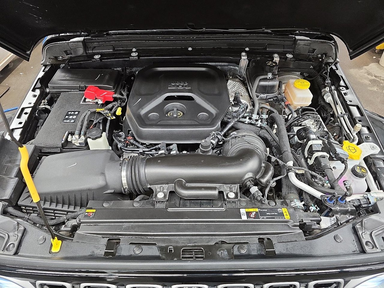 2024 Jeep Wrangler SAHARA 4X4 // ENSEMBLE TECHNOLOGIE // TOIT RIGIDE-7