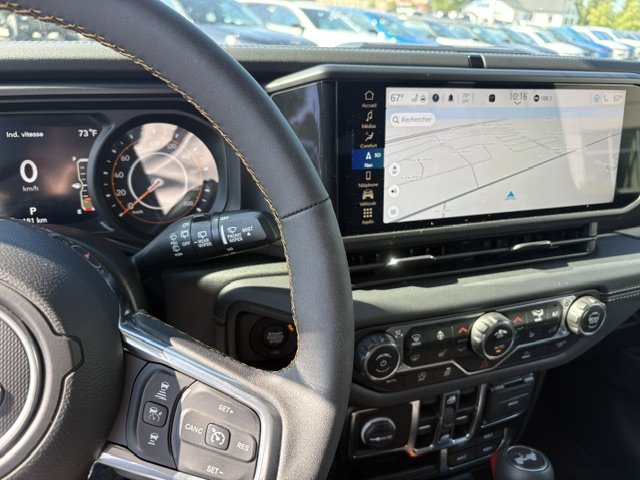 2024 Jeep Wrangler Sahara-9