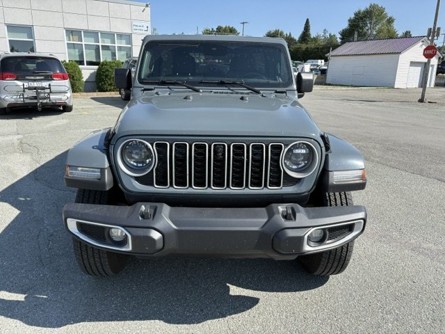 2024 Jeep Wrangler Sahara-7