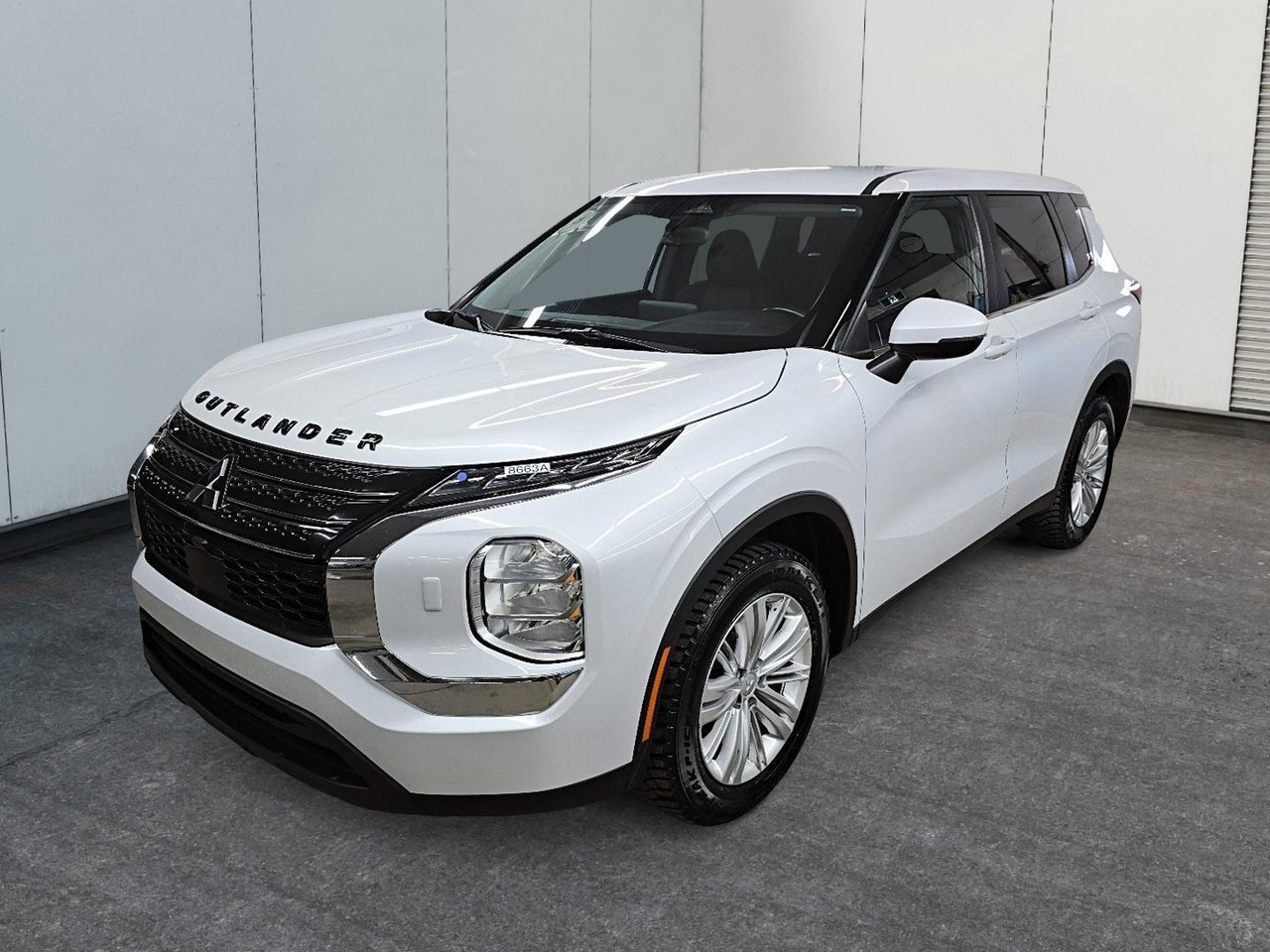 2023 Mitsubishi Outlander ES // S-AWD // 2.5L-0