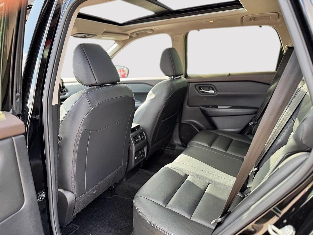 Nissan Rogue SL AWD // TOIT PANORAMIQUE 2023-11