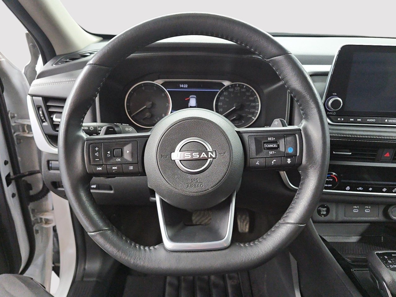 Nissan Rogue SV // AWD // CVT 2024-11