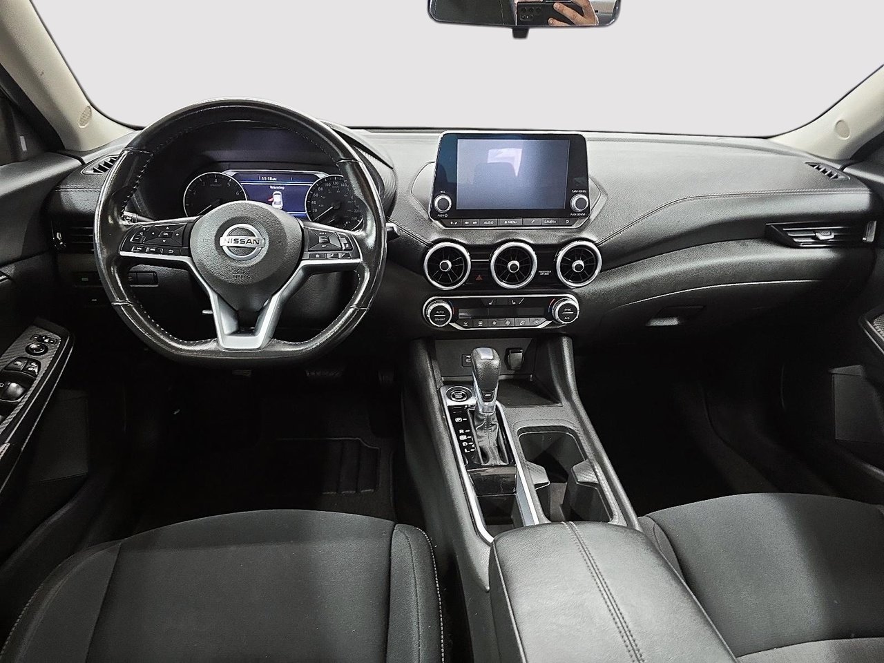 Nissan Sentra SENTRA // SV // NISSAN 2022-9