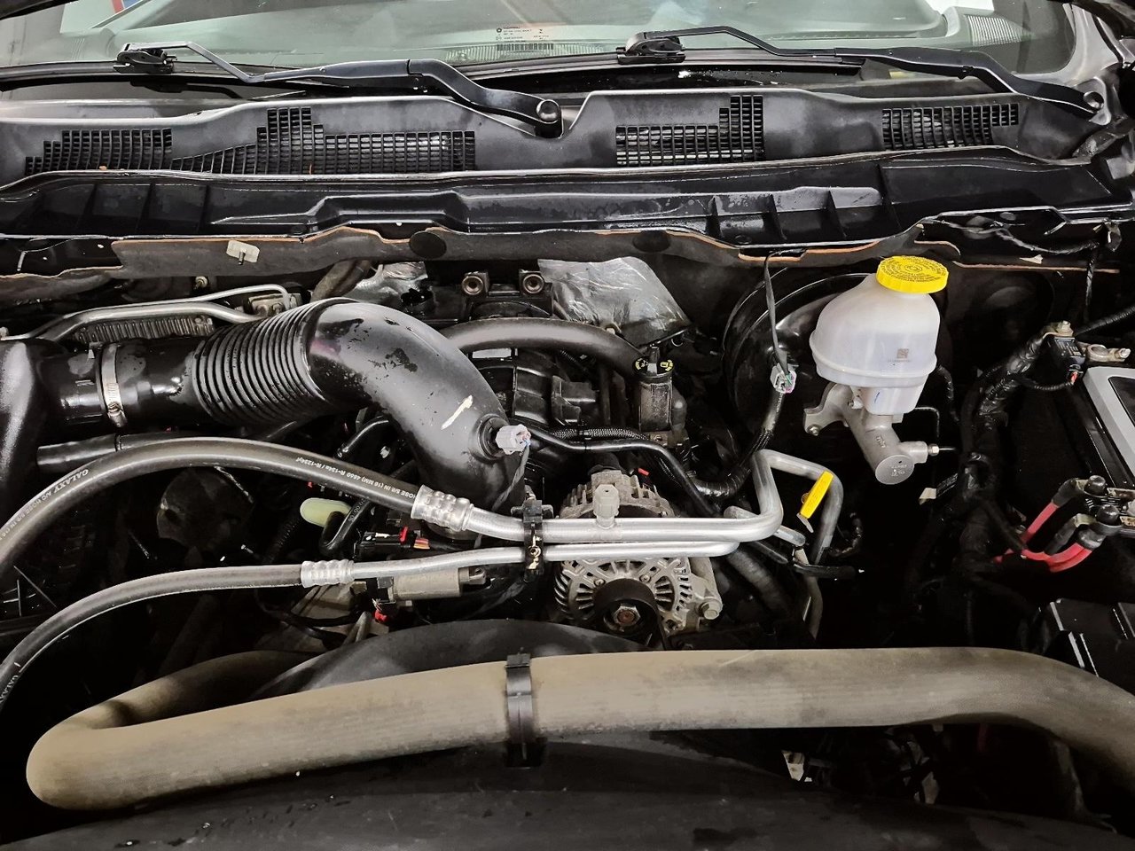 Ram 1500 Classic WARLOCK / CREWCAB / V8 2021-7