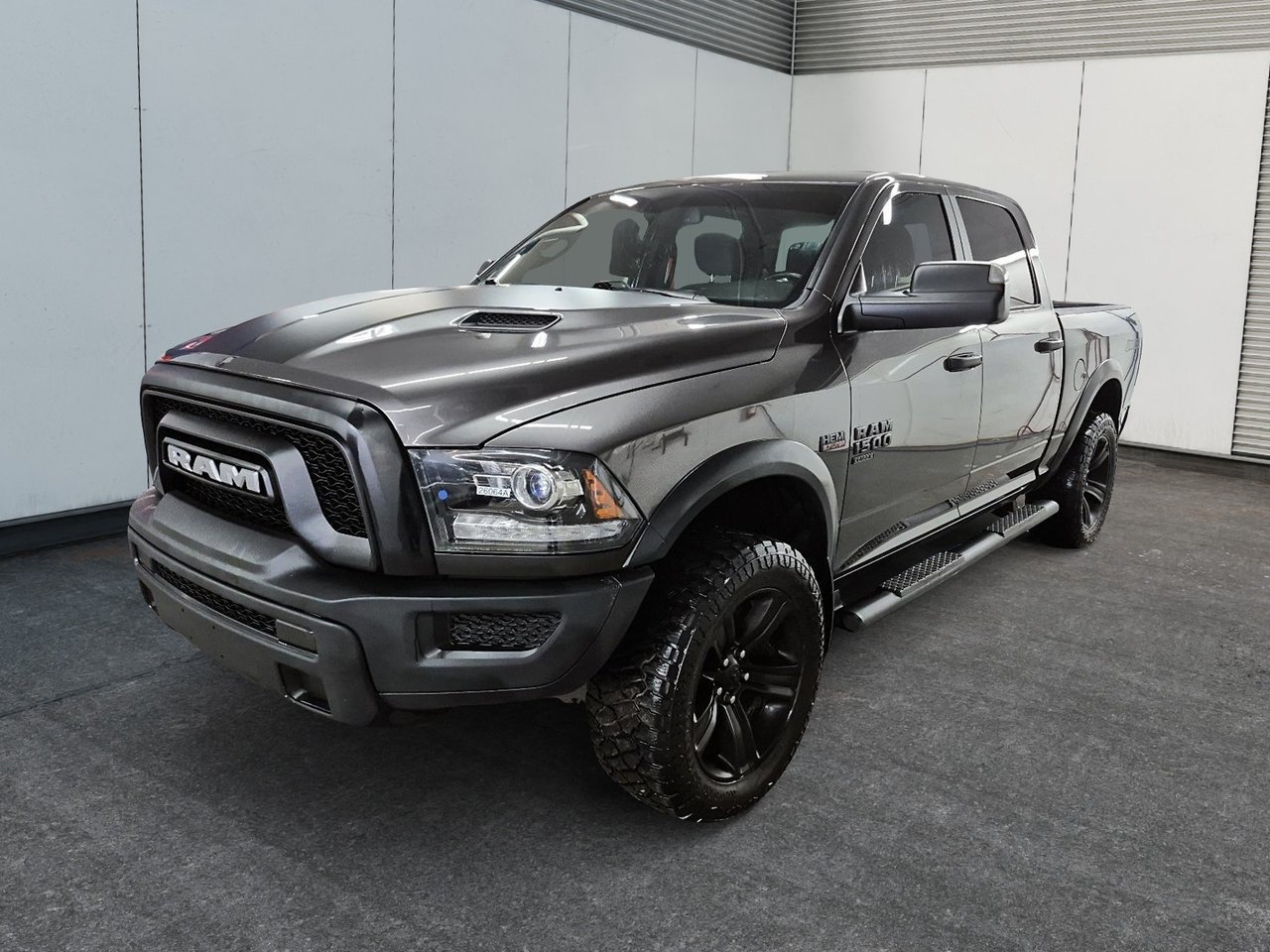 Ram 1500 Classic WARLOCK / CREWCAB / V8 2021-0