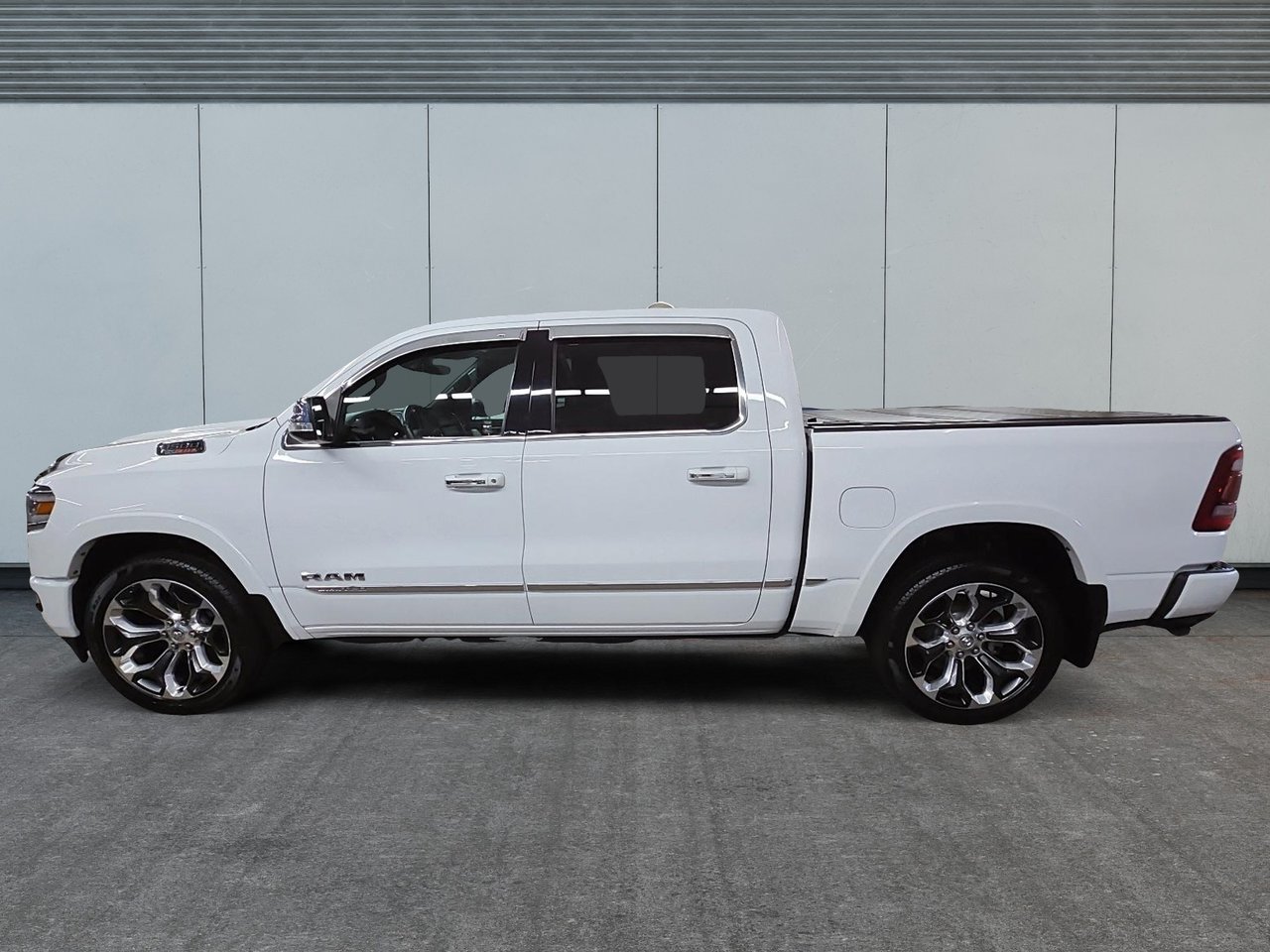 Ram 1500 LIMITED 4X4 CREW CAB // DIESEL // TOIT PANORAMIQUE 2020-4