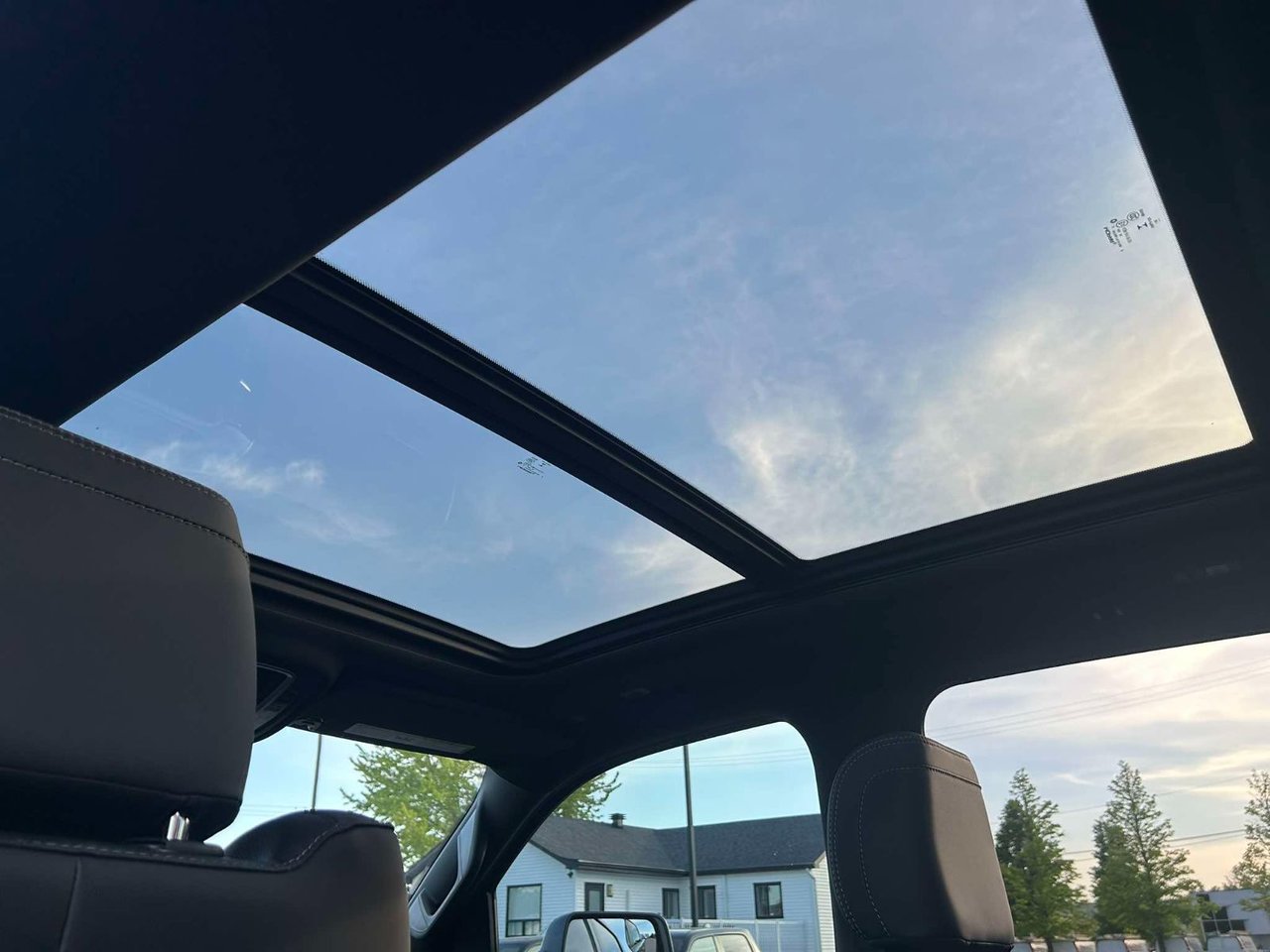 2021 Ram 1500 SPORT // CREWCAB // HEMI 5.7L-9