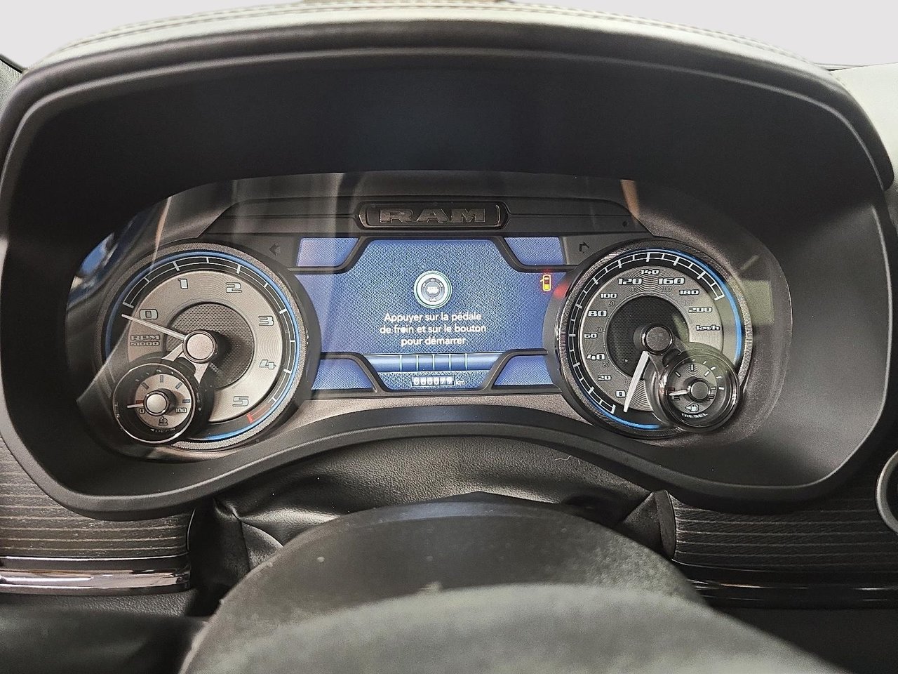 2022 Ram 1500 LIMITED 4X4 CREW CAB // DIESEL // 3.92-13