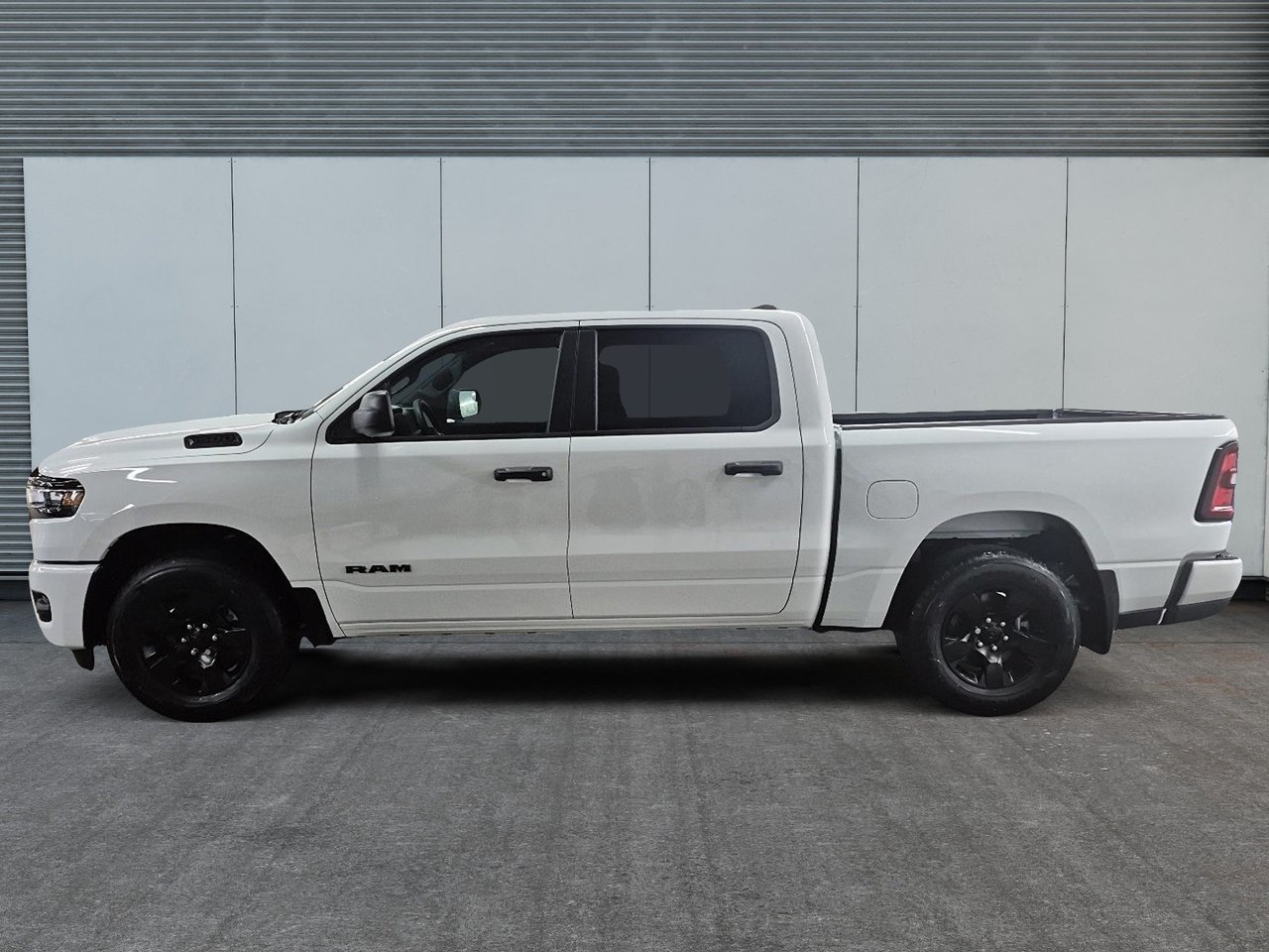 2025 Ram 1500 TRADESMAN-4