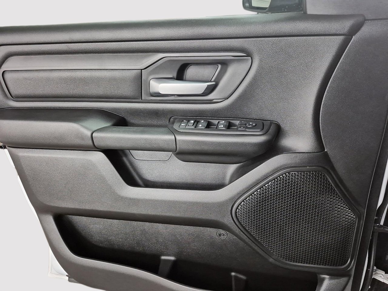 2025 Ram 1500 TRADESMAN-10