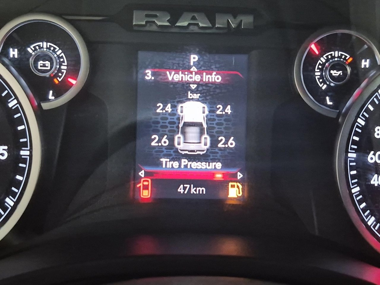 Ram 1500 TRADESMAN 2025-12