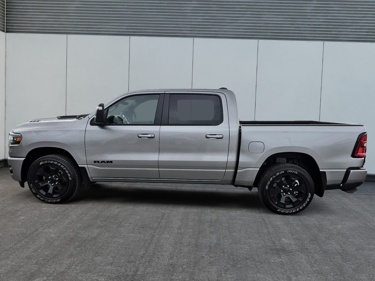 2025 Ram 1500 SPORT 4X4 CREW CAB // TOIT PANO-4