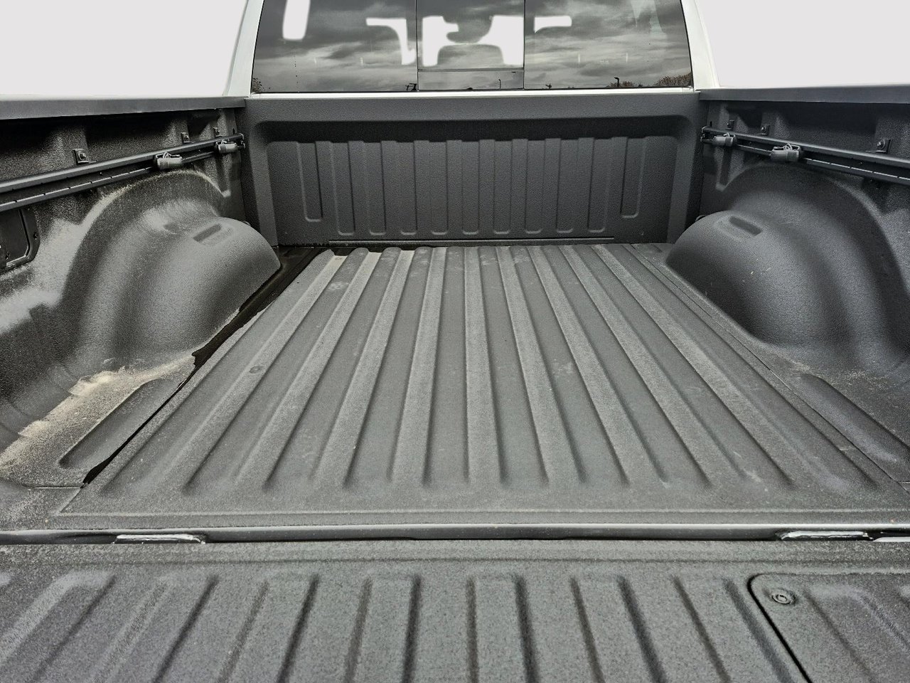 2025 Ram 1500 SPORT 4X4 CREW CAB // TOIT PANO-15