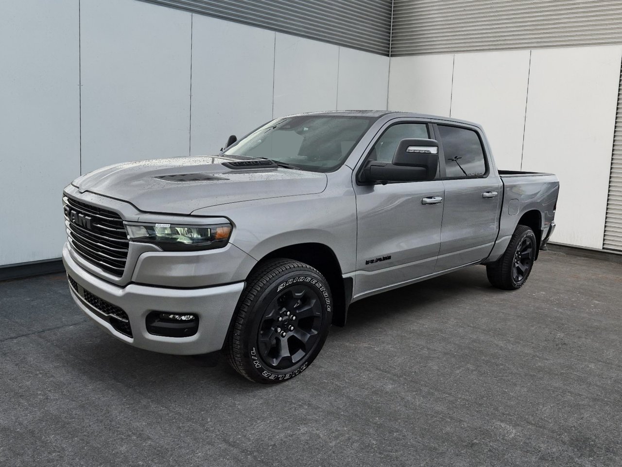 2025 Ram 1500 SPORT 4X4 CREW CAB // TOIT PANO-0