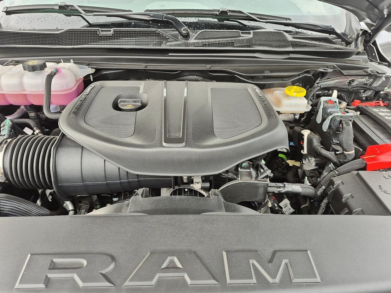 2025 Ram 1500 SPORT 4X4 CREW CAB // TOIT PANO-7