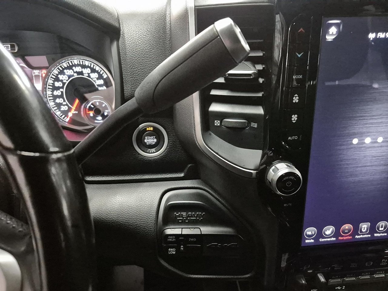 2021 Ram 2500 BIG HORN // 2500 // RAM // HD-14