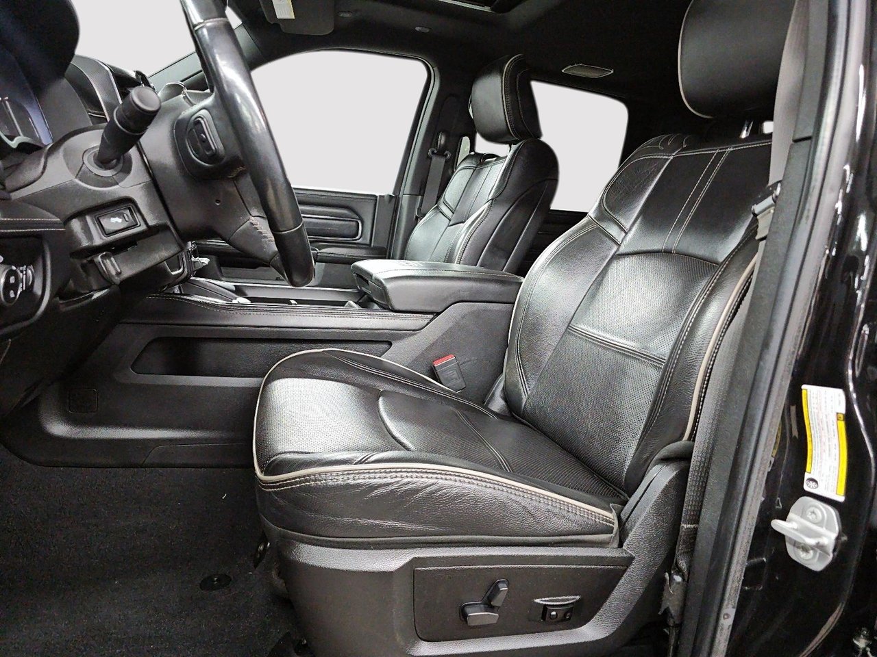 2023 Ram 2500 LIMITED // 2500 // RAM // HD-8