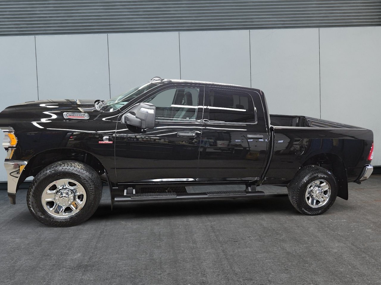 Ram 2500 TRADESMAN // CUMMINS 2024-4