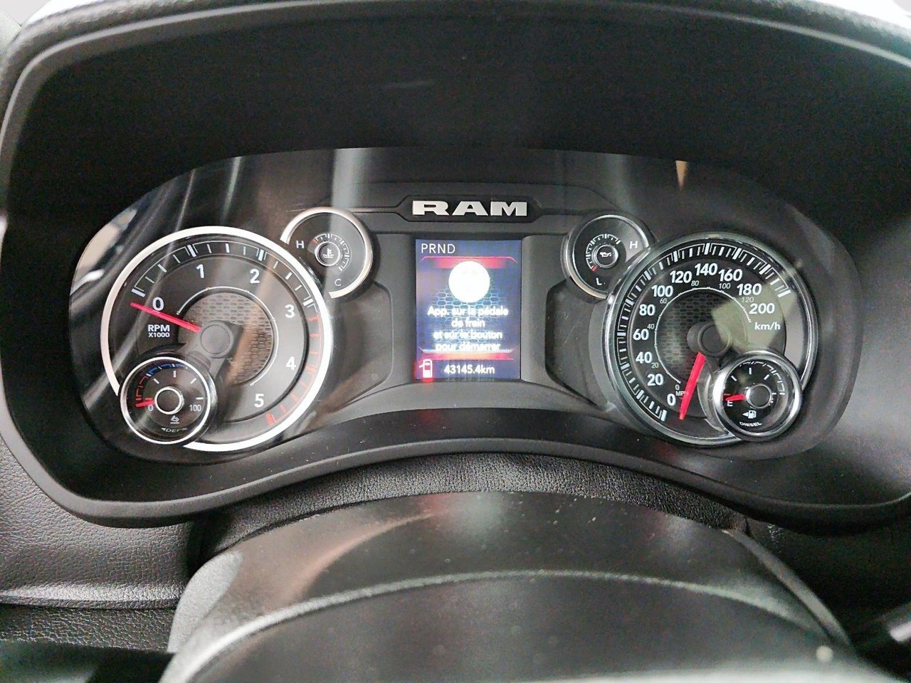 Ram 2500 TRADESMAN // CUMMINS 2024-13