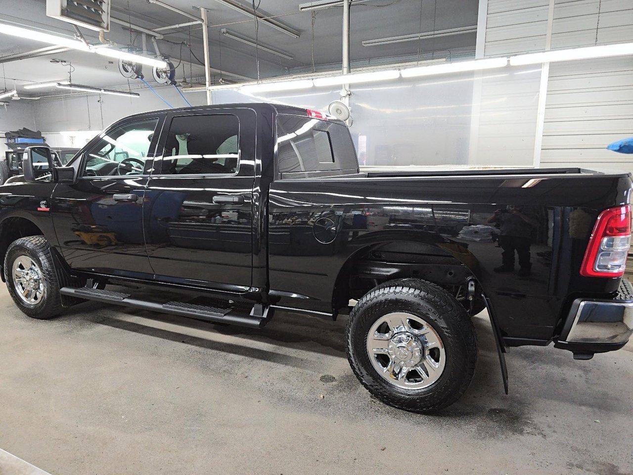 Ram 2500 TRADESMAN // CUMMINS 2024-3