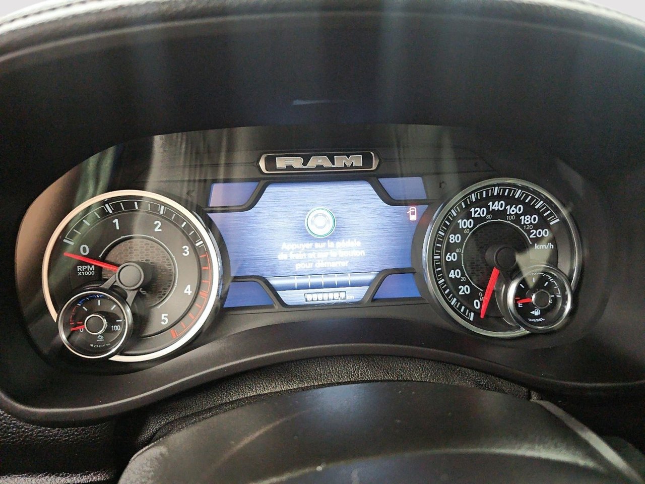 Ram 3500 LARAMIE // DIESEL // 3500 // BOÎTE DE 8 PIEDS 2023-13