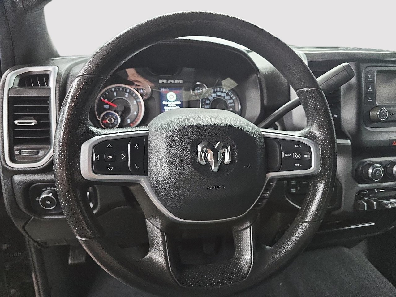 2024 Ram 3500 BIG HORN / CUMMINS HO-11