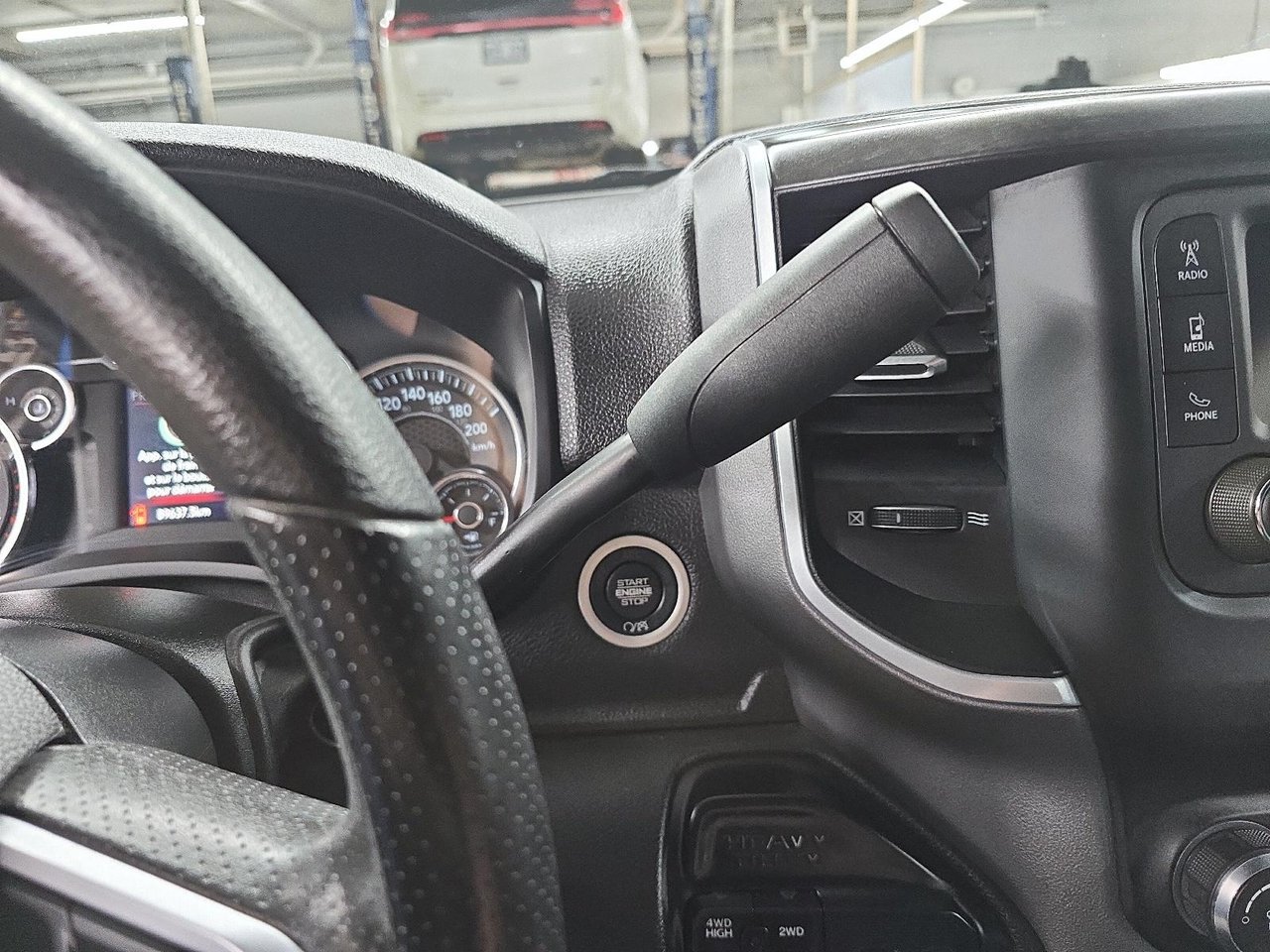 2024 Ram 3500 BIG HORN / CUMMINS HO-14