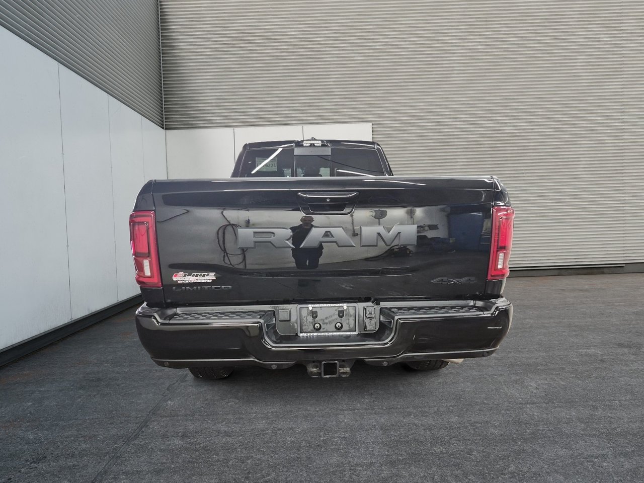 2025 Ram 3500 LIMITED-2