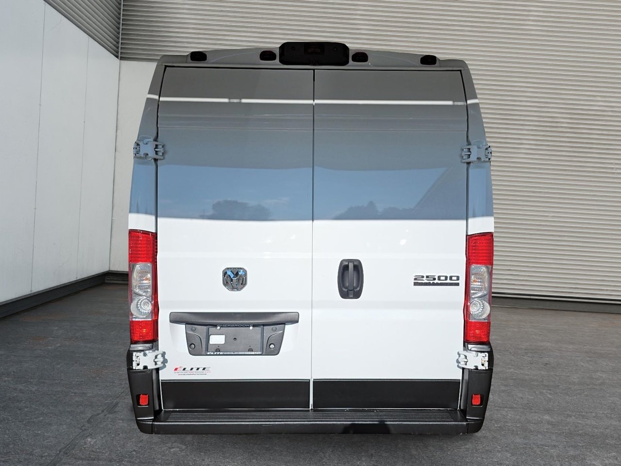 Ram ProMaster Cargo Van 2500 TRADESMAN // HIGH ROOF 2025-2
